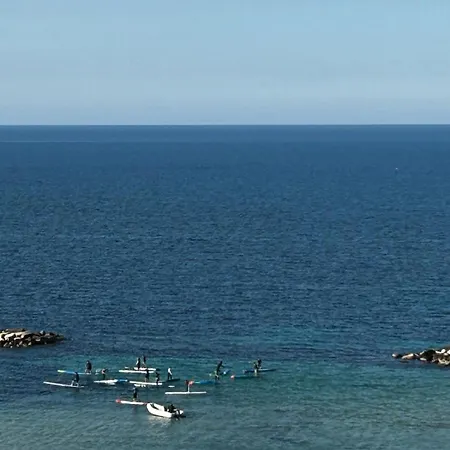 Front - 3 Bedrooms 바리