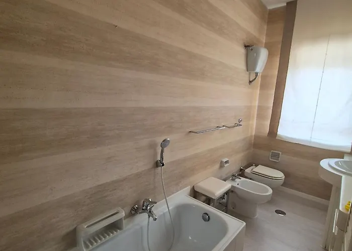 Lejlighed Front - 3 Bedrooms Bari