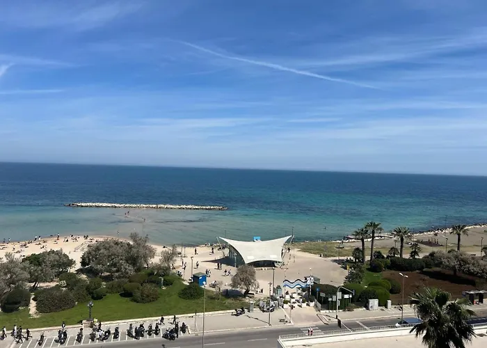 Front - 3 Bedrooms Lejlighed