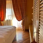 Front - 3 Bedrooms Apartman *