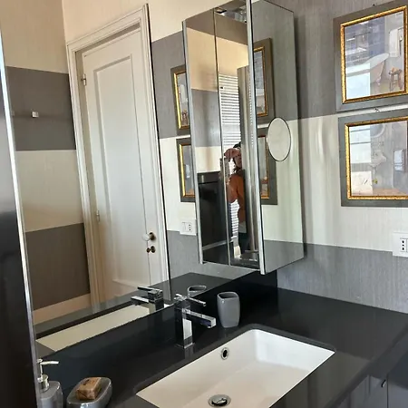 Lejlighed Front - 3 Bedrooms *