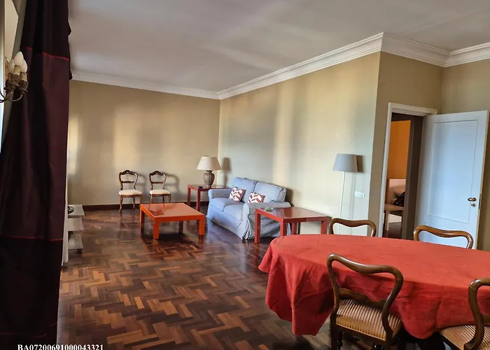 Lägenhet Front - 3 Bedrooms *